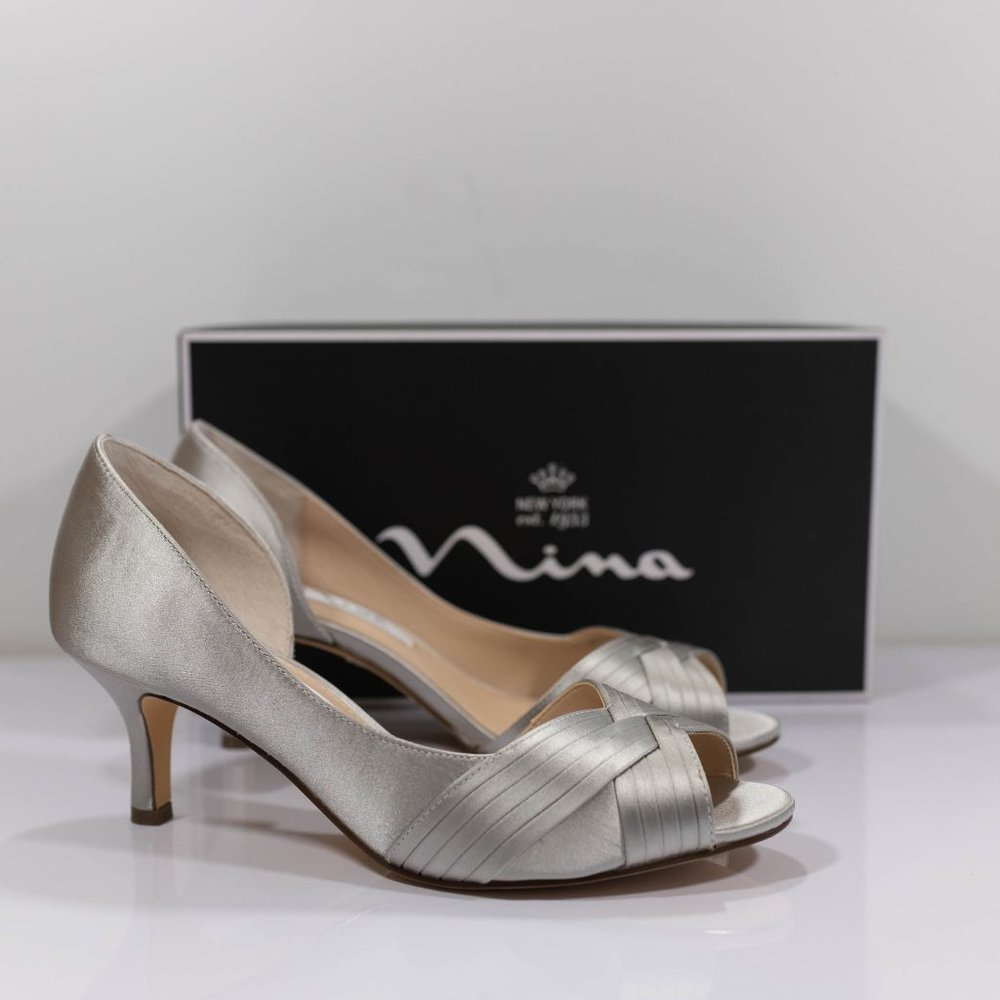 Nina Contesa Pumps